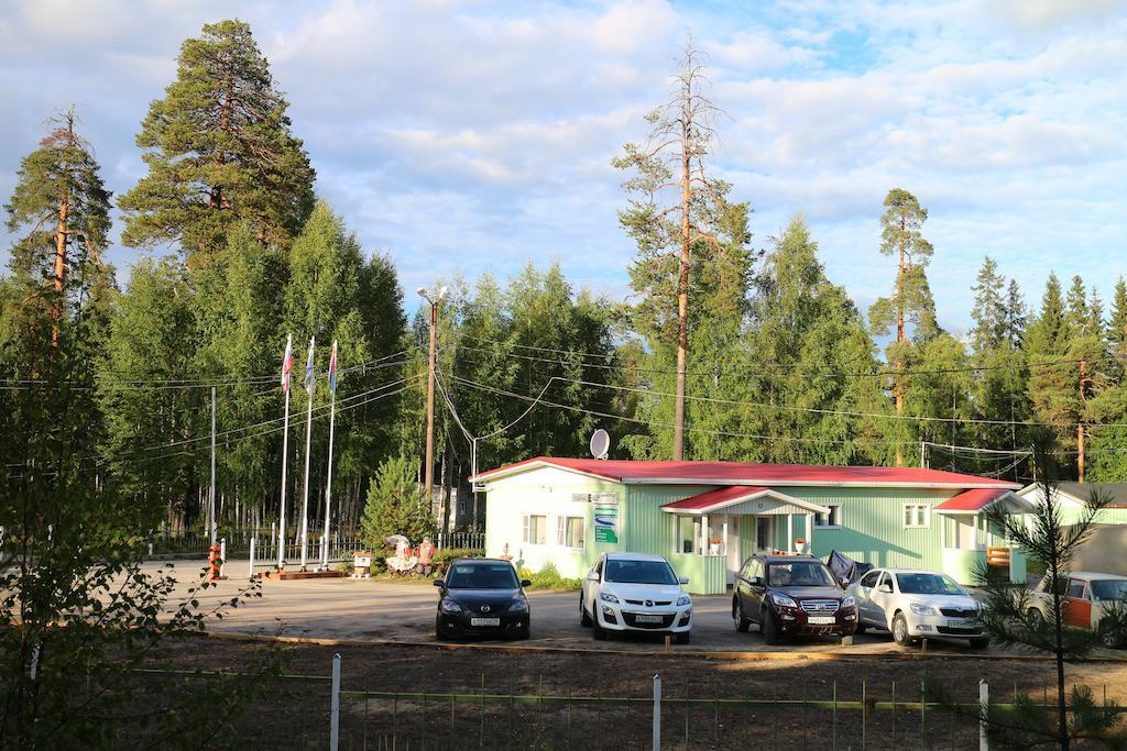 Podkova Hotel Kostomuksha Exterior foto